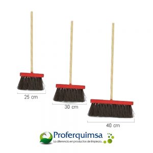 ESCOBA DE MADERA ROJA